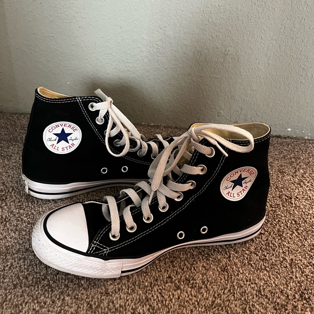 Black converse chuck Taylor all star classic high tops!